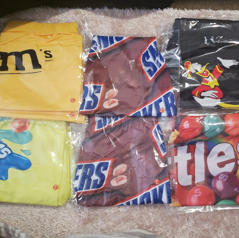 snack shorts...... leave in comment box the size that is needed before purchase